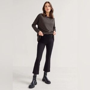 Hatch Crop flare legging